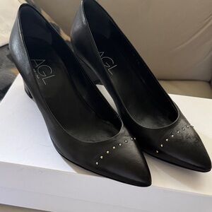 AGL Black Heeled Shoes with Stud Accents